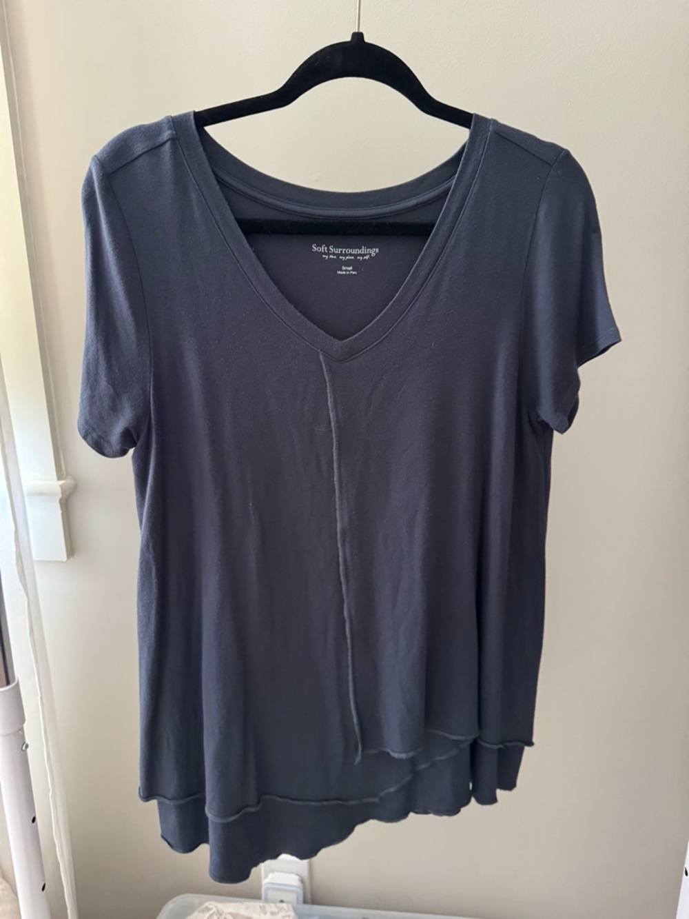 Soft Surroundings Navy V-Neck Short Sleeve Layered-Hem Tee